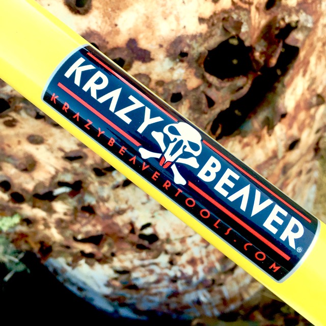 The Krazy Beaver Shovel has a fiberglass handle. 
